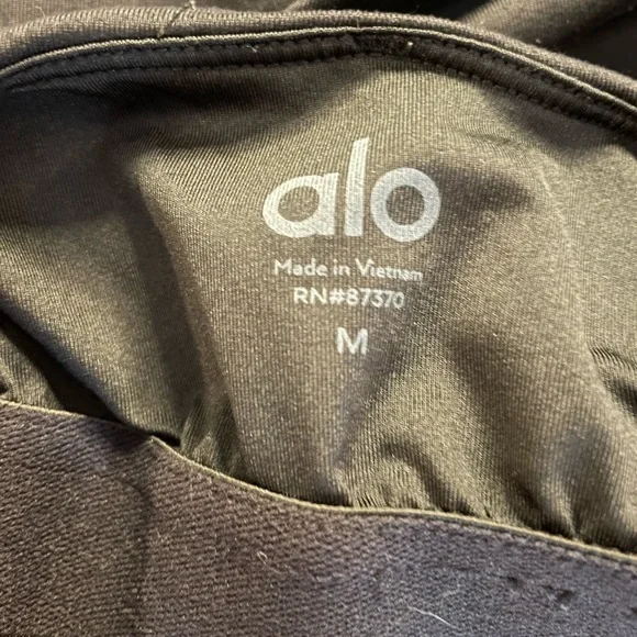 ALO Yoga Patina Bra Tanktop - Picture 4 of 5